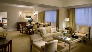 Premium bedding, in-room safe, desk, iron/ironing board
