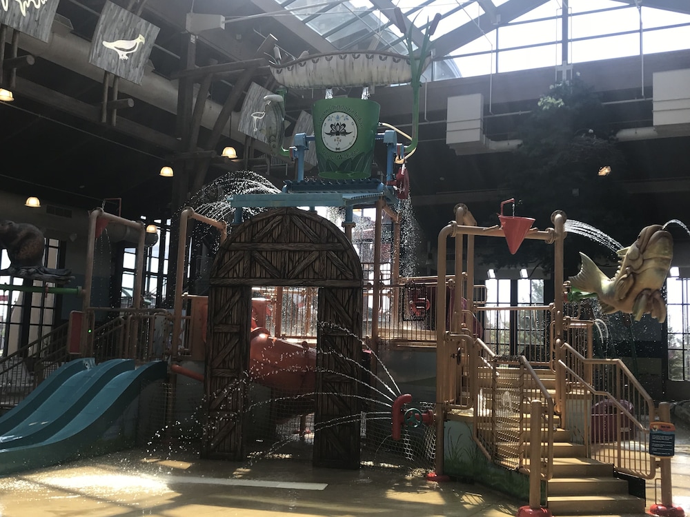 Soaring Eagle Waterpark And Hotel In Mount Pleasant Hotel