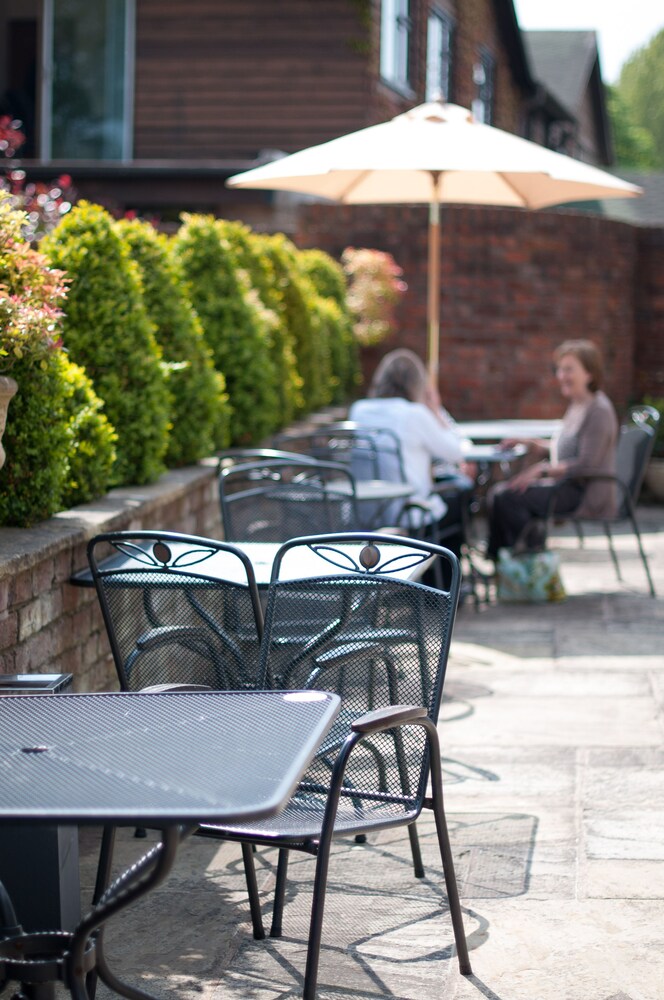 Outdoor dining, Barton Manor Hotel & Spa, BW Signature Collection