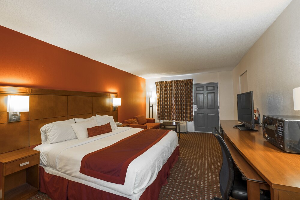 Ramada by Wyndham Walterboro