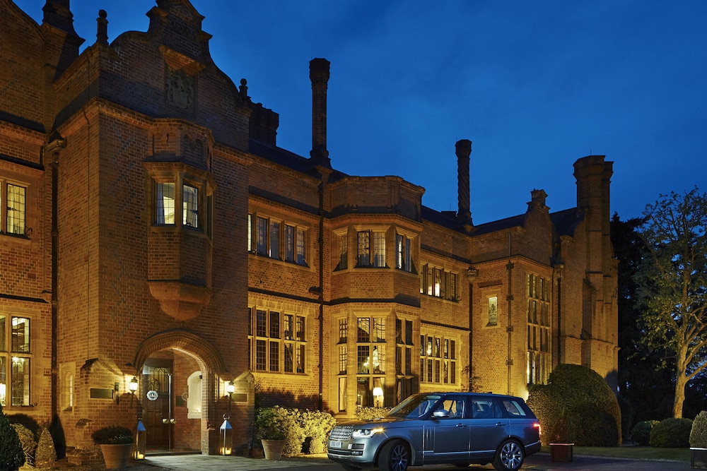 Hanbury Manor Marriott Hotel & Country Club