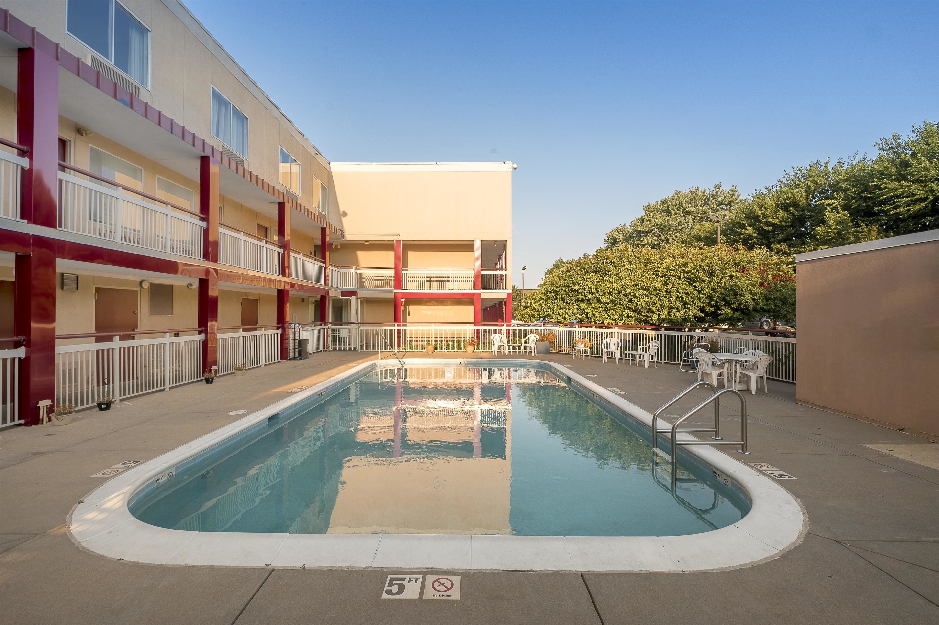 Red Roof Inn - Cedar Rapids in Cedar Rapids, United States