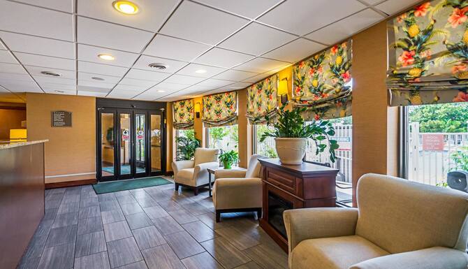 Quality Inn Oceanfront In Ocean City Md Expedia