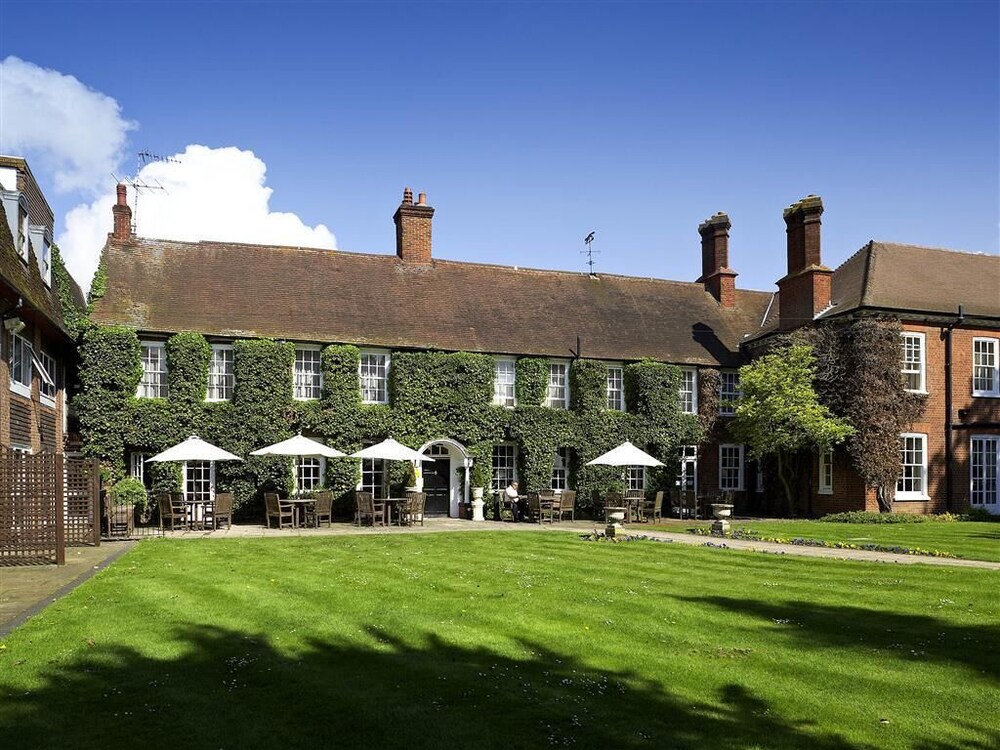 Bush Hotel Farnham