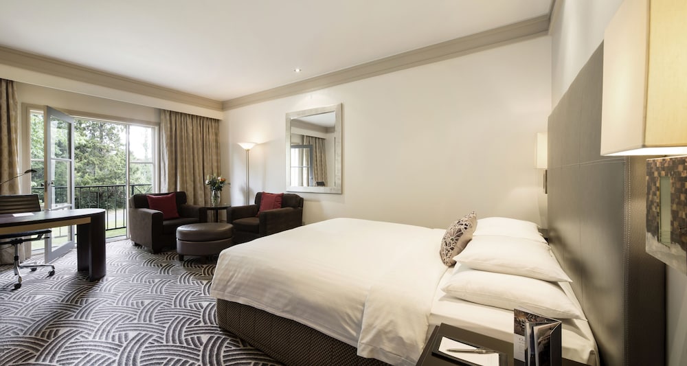 Room, Hyatt Hotel Canberra - a Park Hyatt