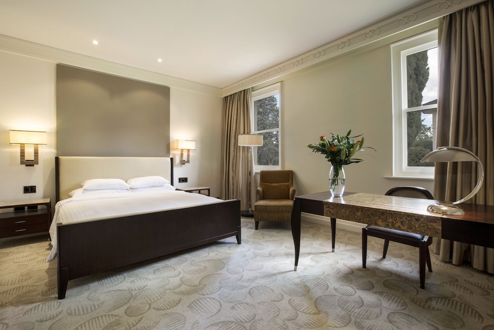 Room, Hyatt Hotel Canberra - a Park Hyatt