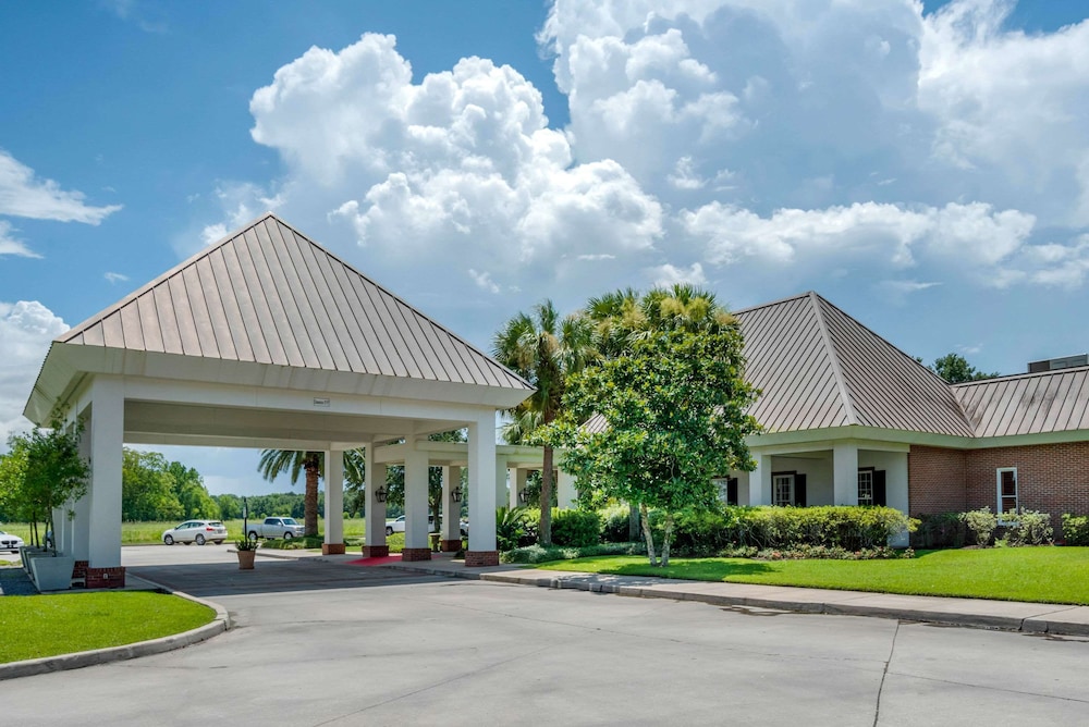 Clarion Inn and Conference Center