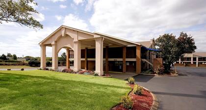Americas Best Value Inn & Suites Murfreesboro