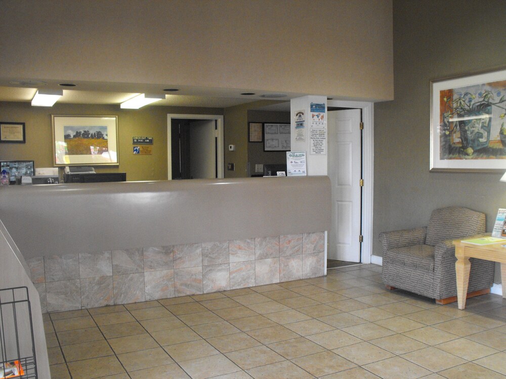 Americas Best Value Inn & Suites Murfreesboro