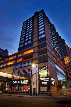 Courtyard By Marriott Detroit Downtown Reviews Photos