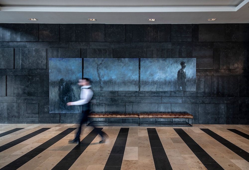 Lobby, The River Lee Hotel