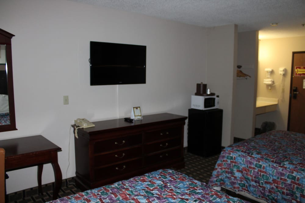 Coratel Inn and Suites Maple Grove