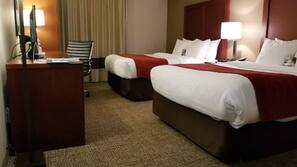 Premium bedding, desk, iron/ironing board, WiFi