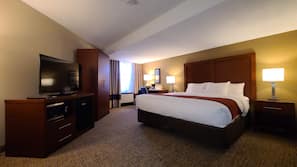 Premium bedding, desk, iron/ironing board, WiFi
