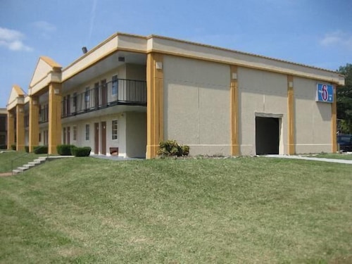 Executive Inn in Crossville, United States