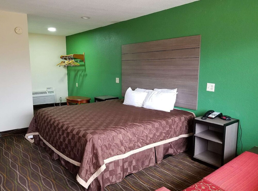 Americas Best Value Inn Alexandria