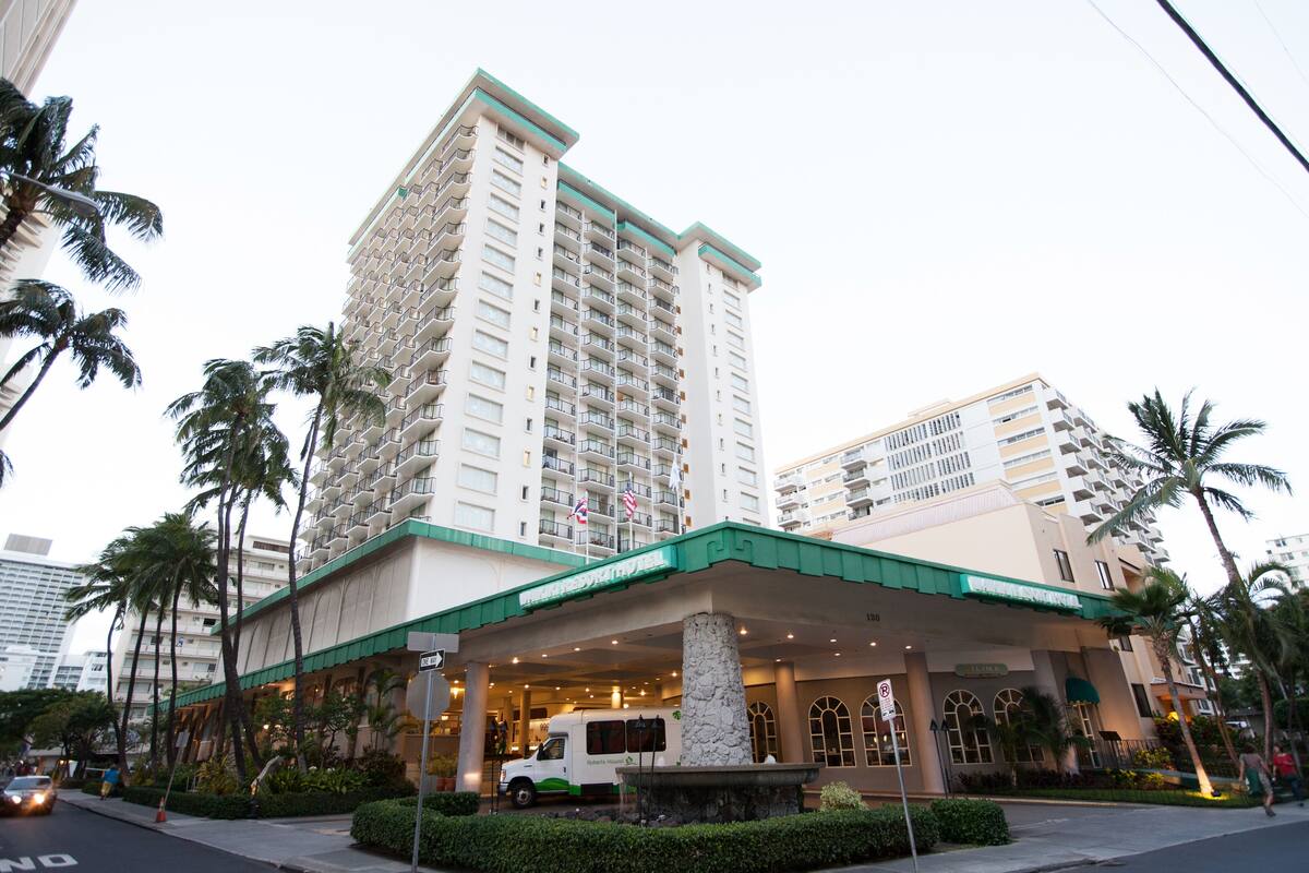 ワイキキ リゾート ホテル 口コミ 部屋写真 料金 お得情報 エクスペディア