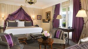 Free minibar items, in-room safe, blackout curtains, free WiFi