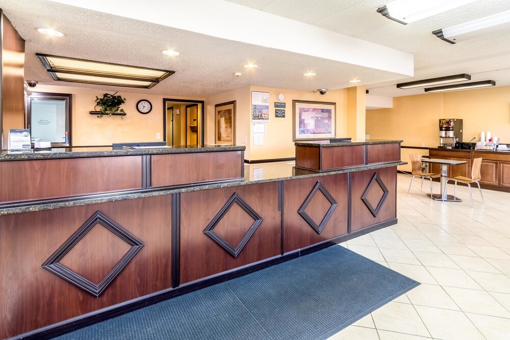 Motel 6 Grove City, OH