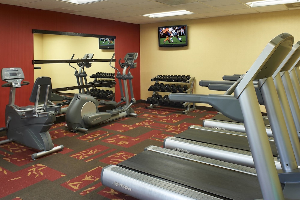 Fitness facility, Courtyard by Marriott Chicago Naperville