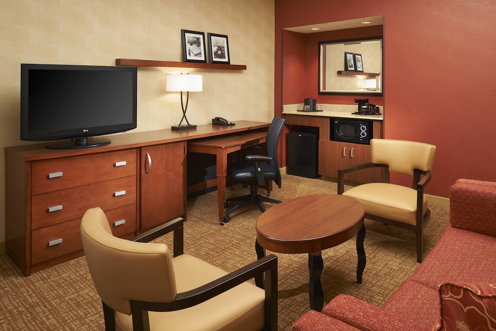 Courtyard by Marriott Chicago Naperville