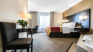Premium bedding, down duvet, desk, blackout curtains