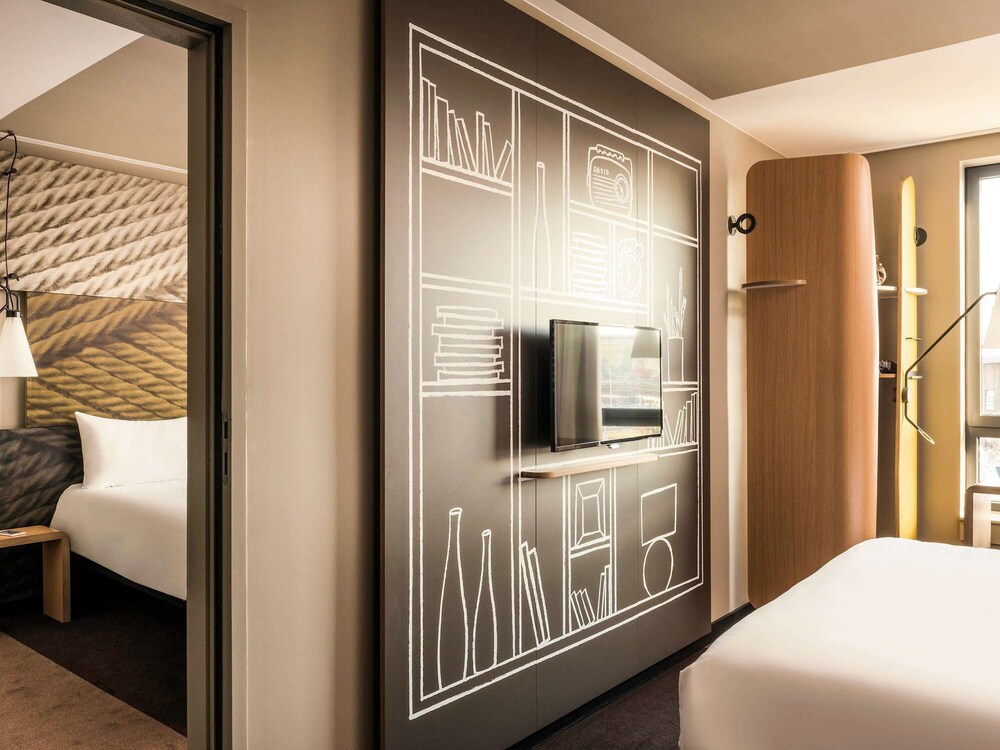 ibis Paris Coeur d'Orly Airport