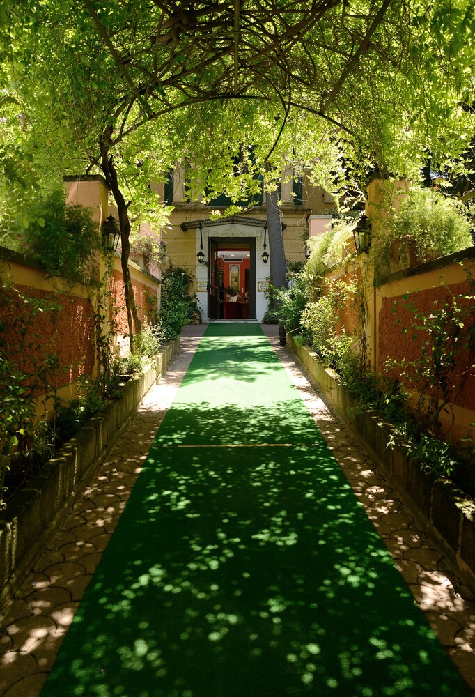Entrada al alojamiento