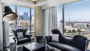 Premium bedding, minibar, in-room safe, desk
