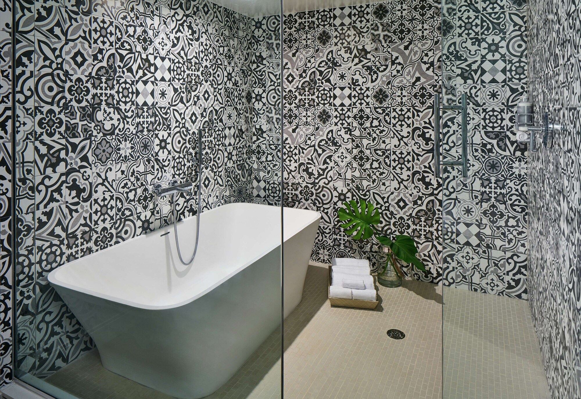 Baker S Cay Resort Key Largo Curio Collection By Hilton