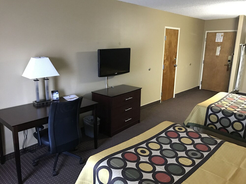 Super 8 by Wyndham Miamisburg Dayton S Area OH