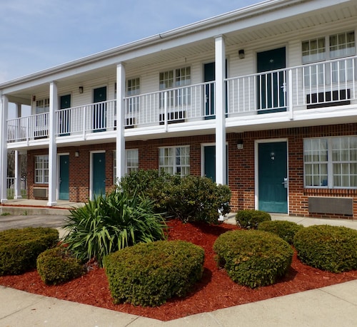 Xenia Hotels From 60 Cheap Hotel Deals Travelocity - 