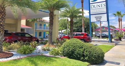 Dunes Inn & Suites