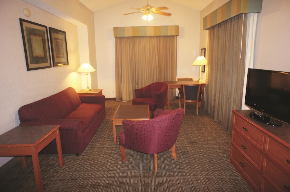 Book La Quinta Inn Austin South Interstate Highway 35 Showing Item 5 Of 12