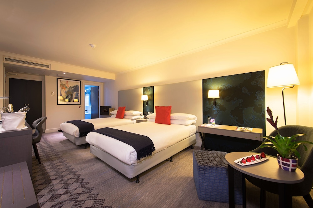 DoubleTree by Hilton London Kensington