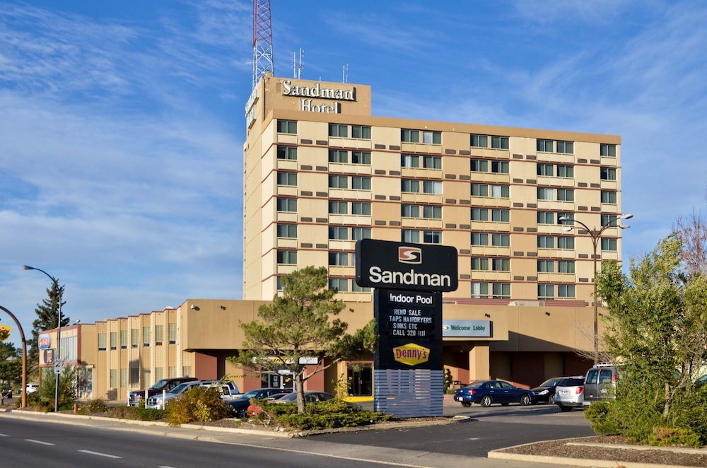 Sandman Hotel Lethbridge in Lethbridge | Best Rates & Deals on Orbitz