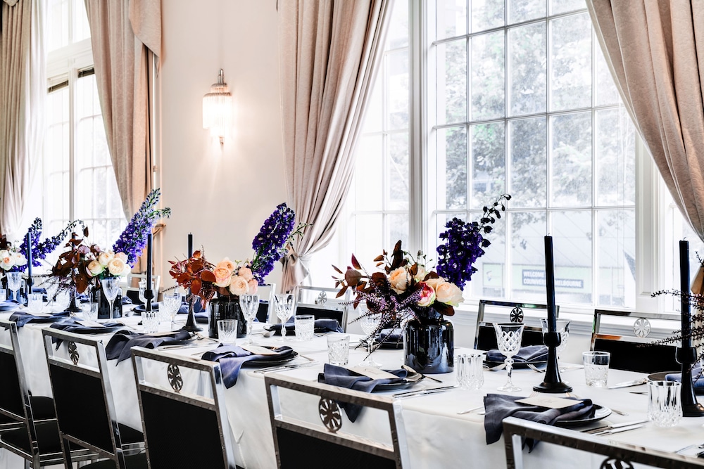 Indoor wedding, The Savoy Hotel on Little Collins Melbourne