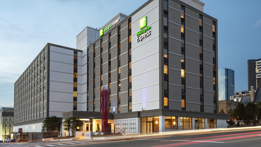 Holiday Inn Express Nashville Downtown Conf Ctr, an IHG Hotel