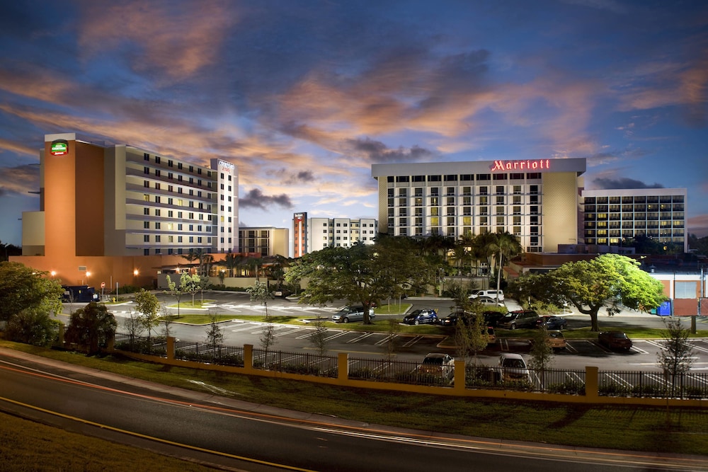 Courtyard by Marriott Miami Airport