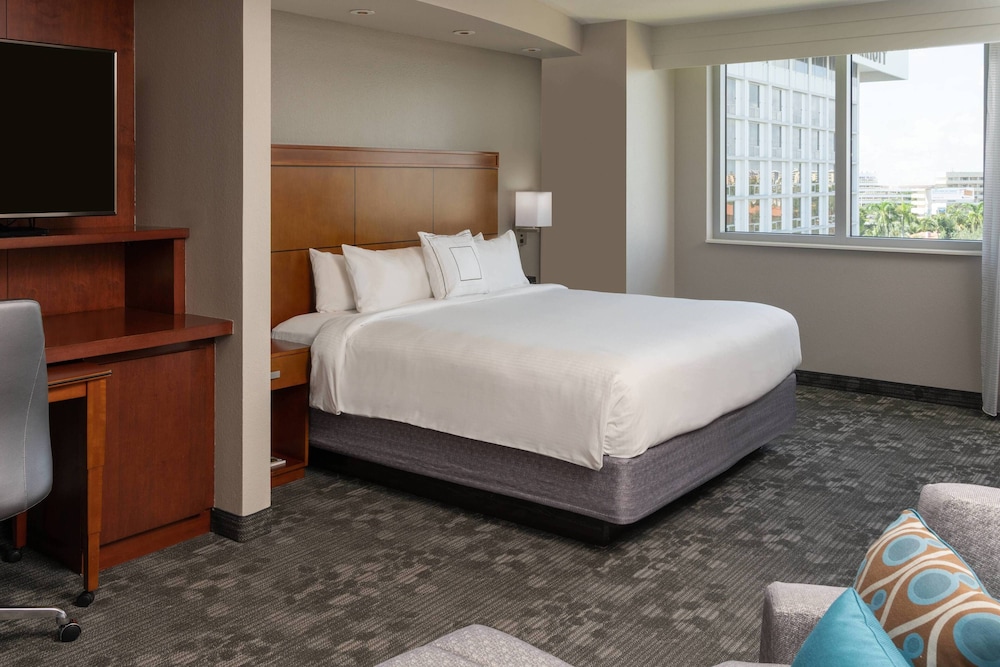 Courtyard by Marriott Miami Airport