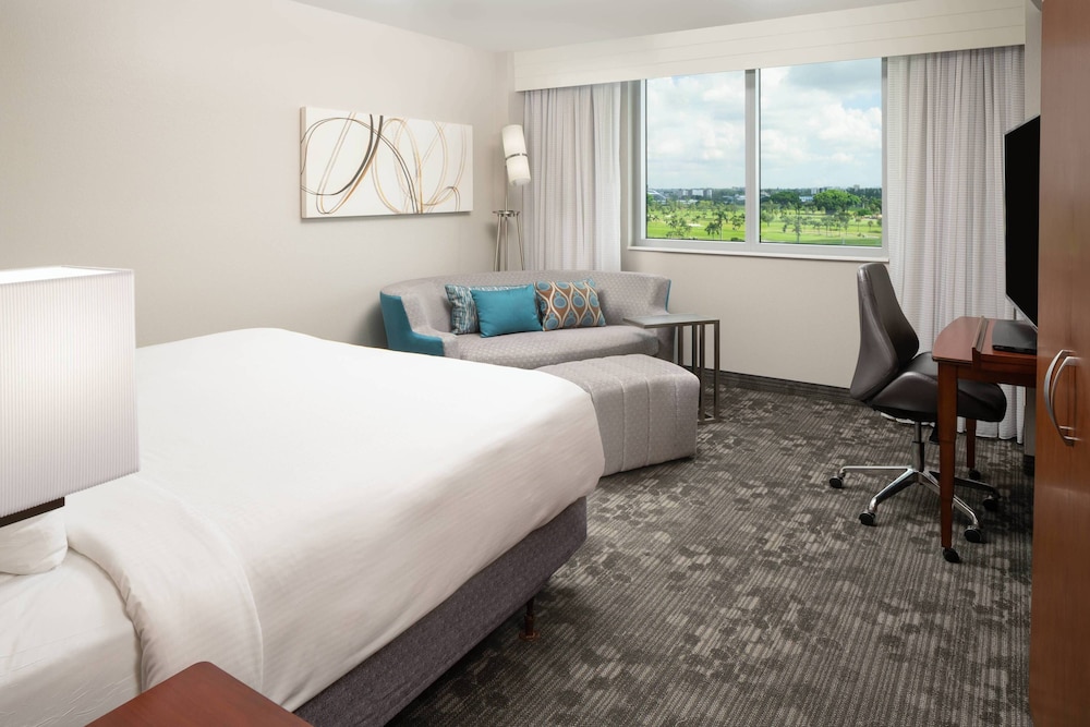 Courtyard by Marriott Miami Airport