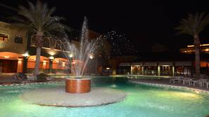 3 outdoor pools