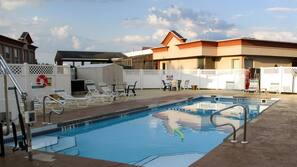 Motel 6 Chambersburg, PA in Chambersburg, PA | Expedia