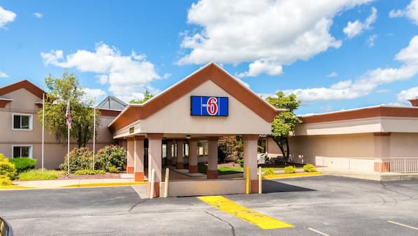 Motel 6 Chambersburg, PA in Chambersburg, PA | Expedia