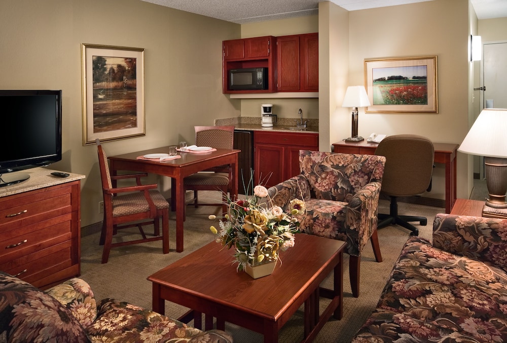 Endeavor Inn & Suites, Trademark Collection by Wyndham in Topeka Best Rates & Deals on Orbitz