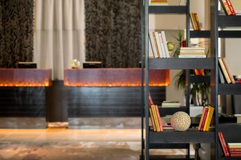 Renaissance Seattle Hotel