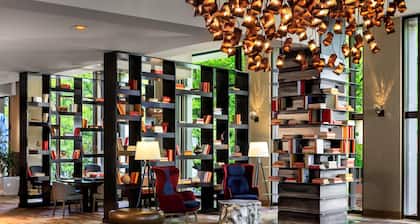 Renaissance Seattle Hotel