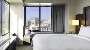 Premium bedding, in-room safe, desk, laptop workspace
