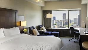 Premium bedding, in-room safe, desk, laptop workspace