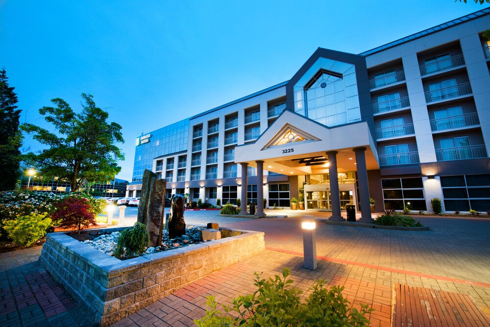 Embassy Suites by Hilton Seattle Bellevue